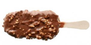 Мороженое, шоколадная глазурь с орехами