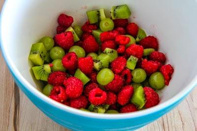 Красно-зеленый фруктовый салат